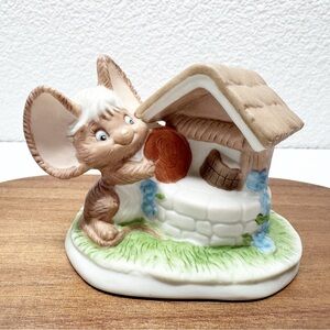 Vintage 80s Hallmark Chedder & Co Mouse Wishing Well